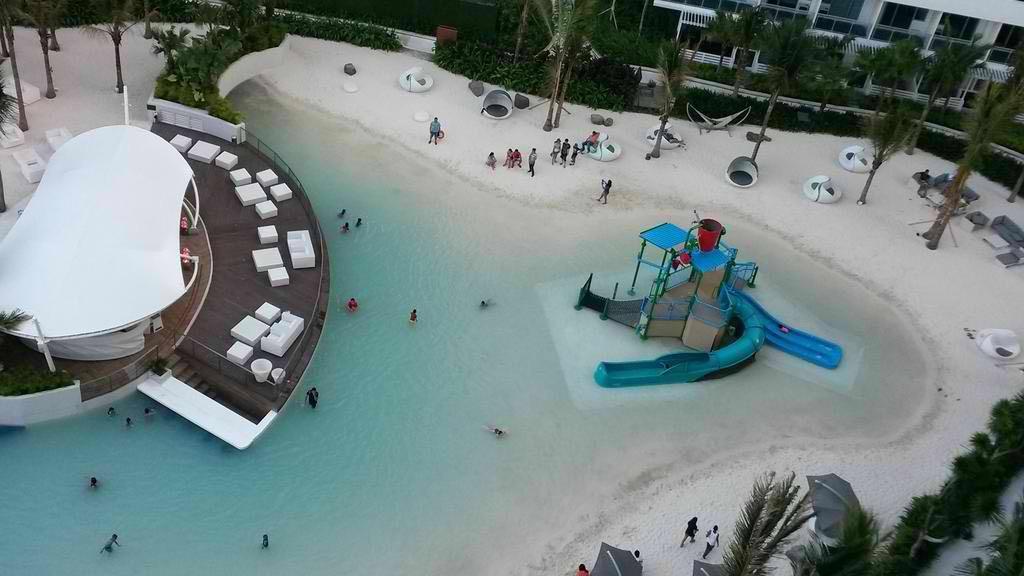 Azure Urban Beach Resort Manila By Radlett Dış mekan fotoğraf