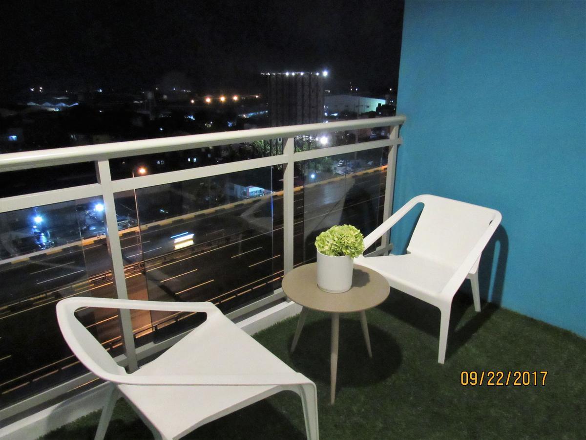 Azure Urban Beach Resort Manila By Radlett Dış mekan fotoğraf