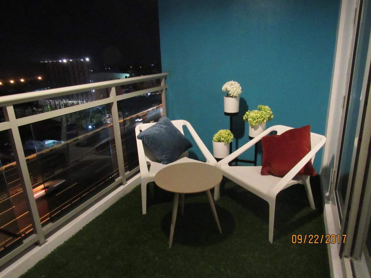 Azure Urban Beach Resort Manila By Radlett Dış mekan fotoğraf