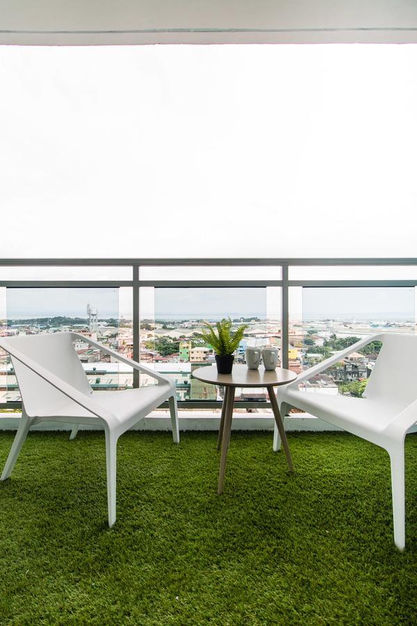 Azure Urban Beach Resort Manila By Radlett Dış mekan fotoğraf