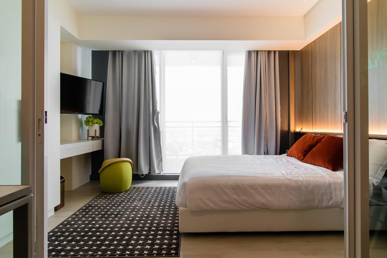 Azure Urban Beach Resort Manila By Radlett Dış mekan fotoğraf